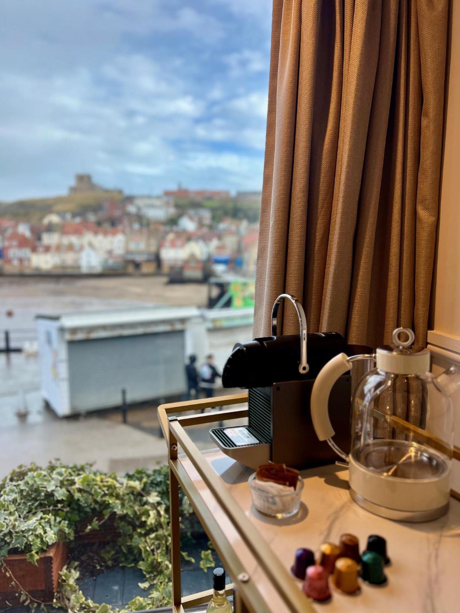 Number 3 Pier Road Suites Whitby Kültér fotó